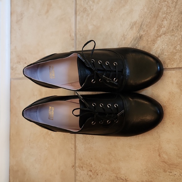 Leather Lace up heels - Picture 2 of 5